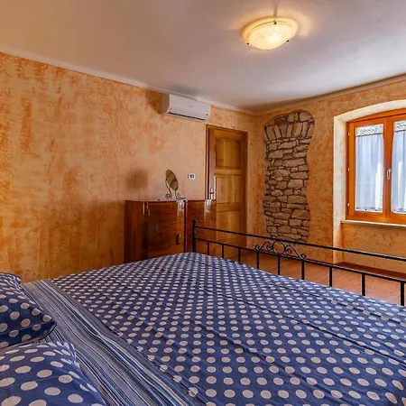 Pet Friendly In With Wifi Holiday home Medulin